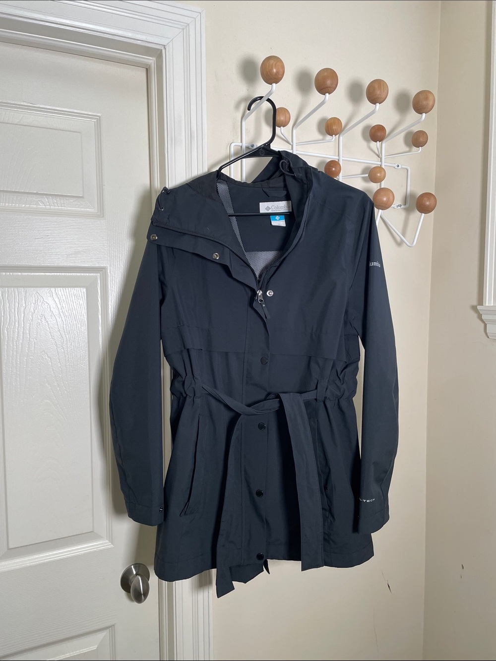 Columbia Omni-Tech Hooded Trench Coat with Waist Tie Black M